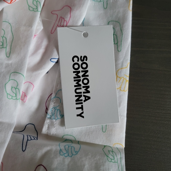 Kohl's Sonoma Community Pride Month Button Down Top, "Signed Love", size M - Picture 8 of 8